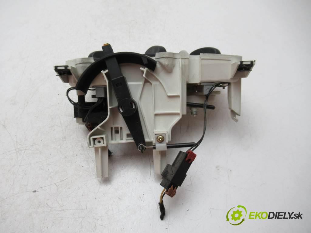 Fiat Ducato II    LIFT 2.8JTD 128KM 02-06  Panel ovládania kúrenia  (Prepínače, spínače, tlačidlá a ovládače kúrenia)
