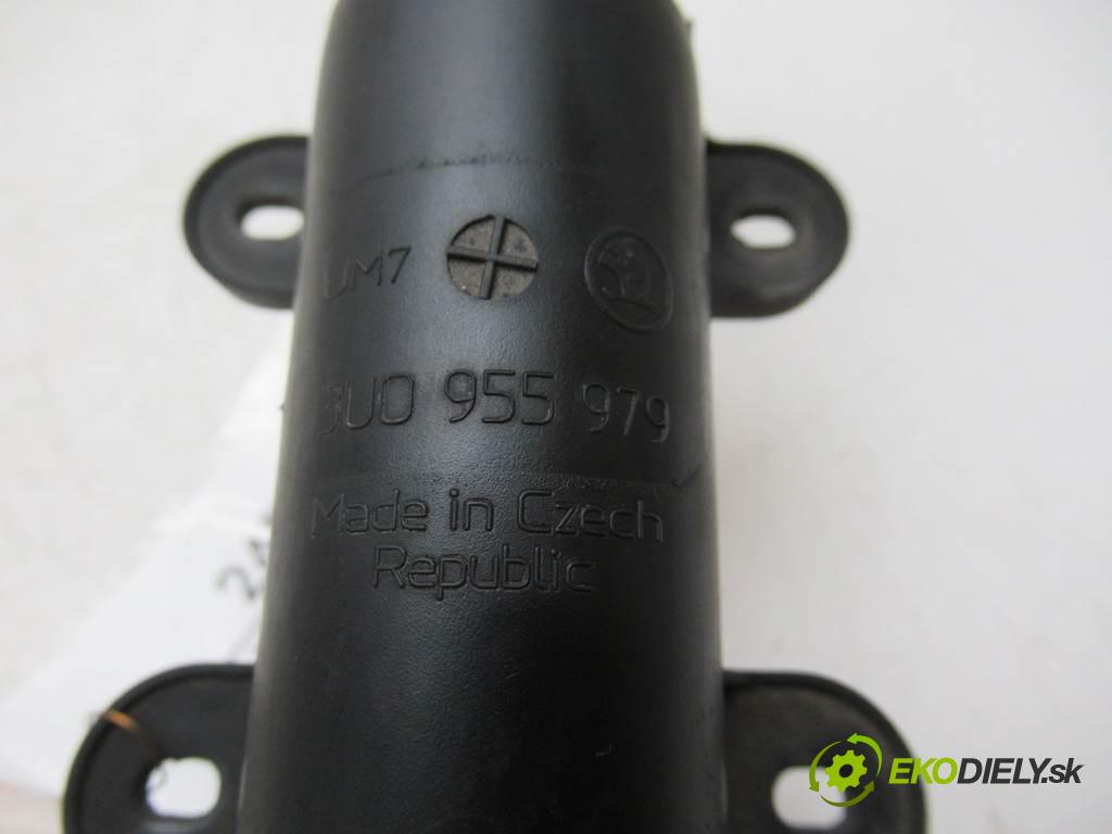 Skoda Superb    SEDAN 4D 2.0TDI 140KM 01-08  ostřikovače světla pravý 3U0955110B