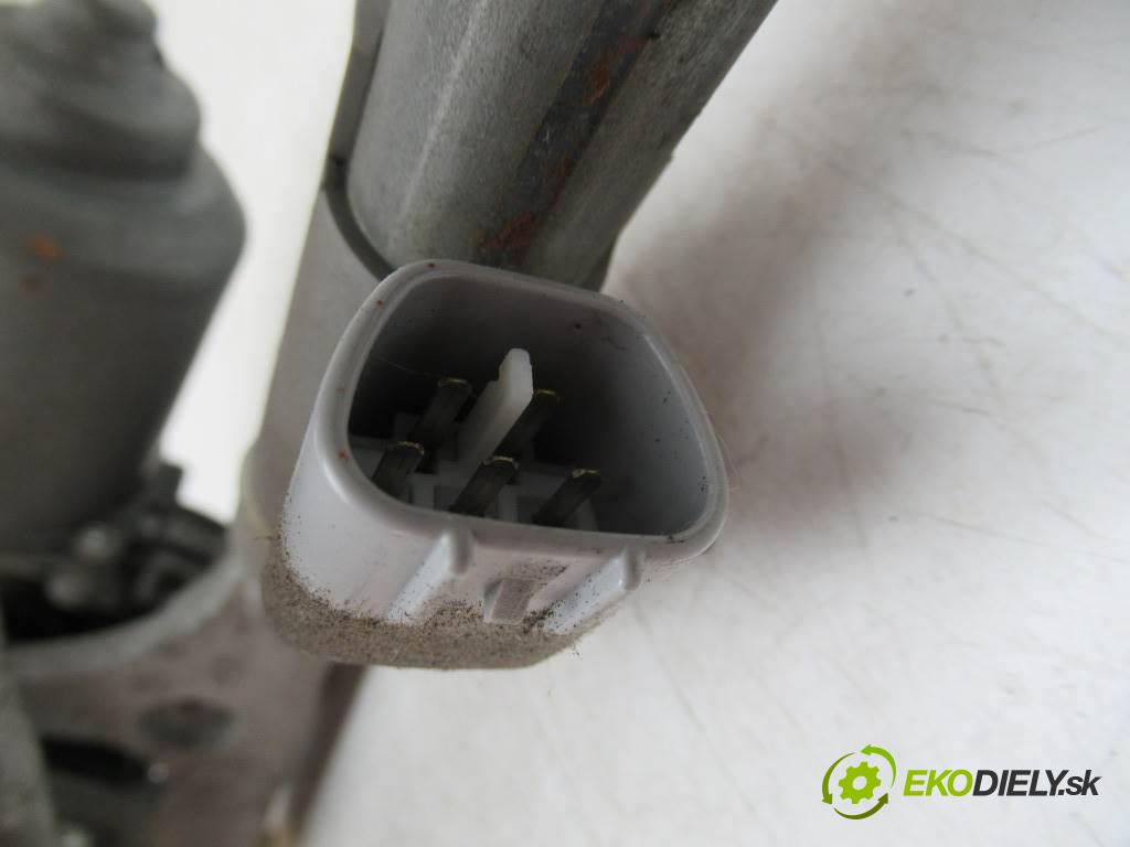 Toyota Auris   2007 130 kW HATCHBACK 5D 2.2 D-CAT 177KM 06-09 2200 Mechanizmus stieračov predný 85110-02190 (Motorčeky stieračov predné)