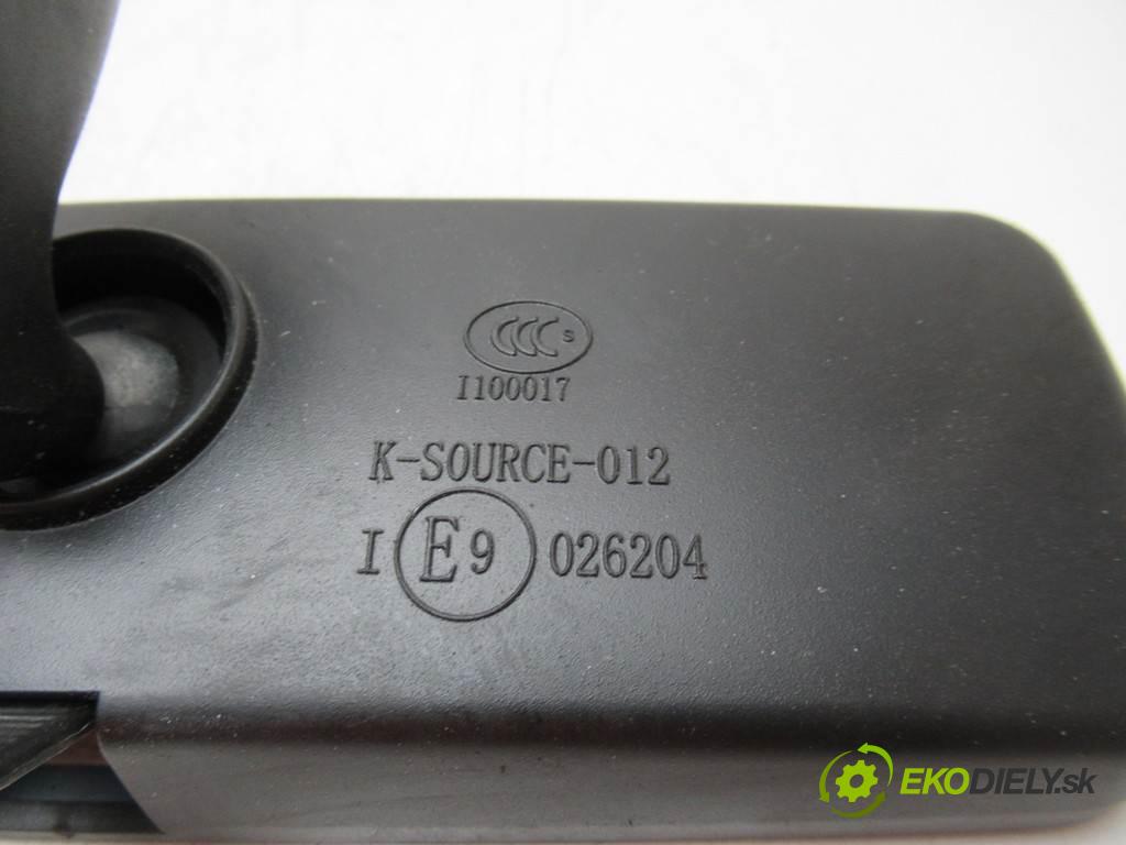 Fiat Punto Evo    HATCHBACK 5D 1.2B 69KM 2012-2018  zpětné zrcátko vnitřní  (Světla vnitřní)