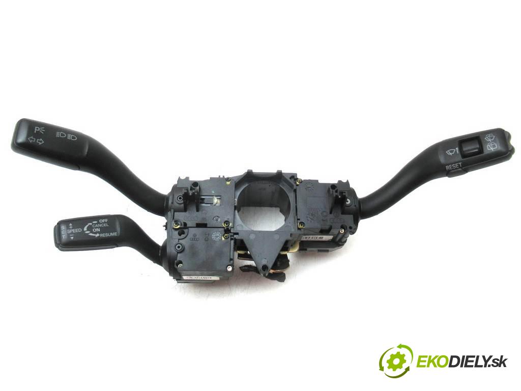 Audi A4 B7  2005 103 kW KOMBI 5D 2.0TDI 140KM 04-08 2000 Prepínač kombinovaný 8E0953549Q (Prepínače, spínače, tlačidlá a ovládače kúrenia)