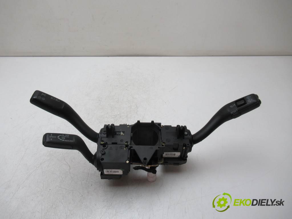 Audi A4 B7  2005 103 kW KOMBI 5D 2.0TDI 140KM 04-08 2000 Prepínač kombinovaný 8E0953549Q (Prepínače, spínače, tlačidlá a ovládače kúrenia)