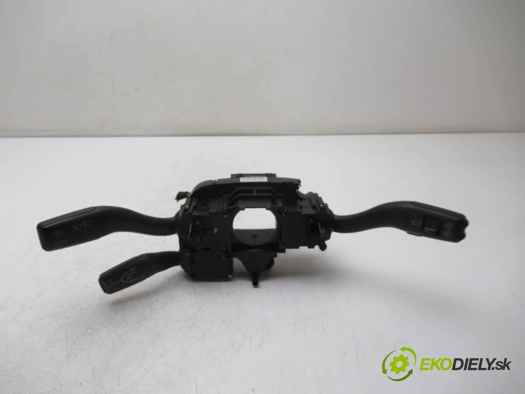 Audi A4 B7  2005 103 kW KOMBI 5D 2.0TDI 140KM 04-08 2000 Prepínač kombinovaný 8E0953549Q (Prepínače, spínače, tlačidlá a ovládače kúrenia)