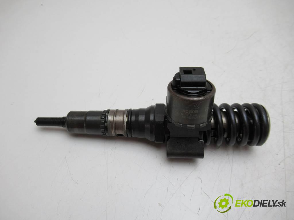 Audi A4 B7  2005 103 kW KOMBI 5D 2.0TDI 140KM 04-08 2000 vstrekovače 03G130073G 0414720404 (Vstrekovače)