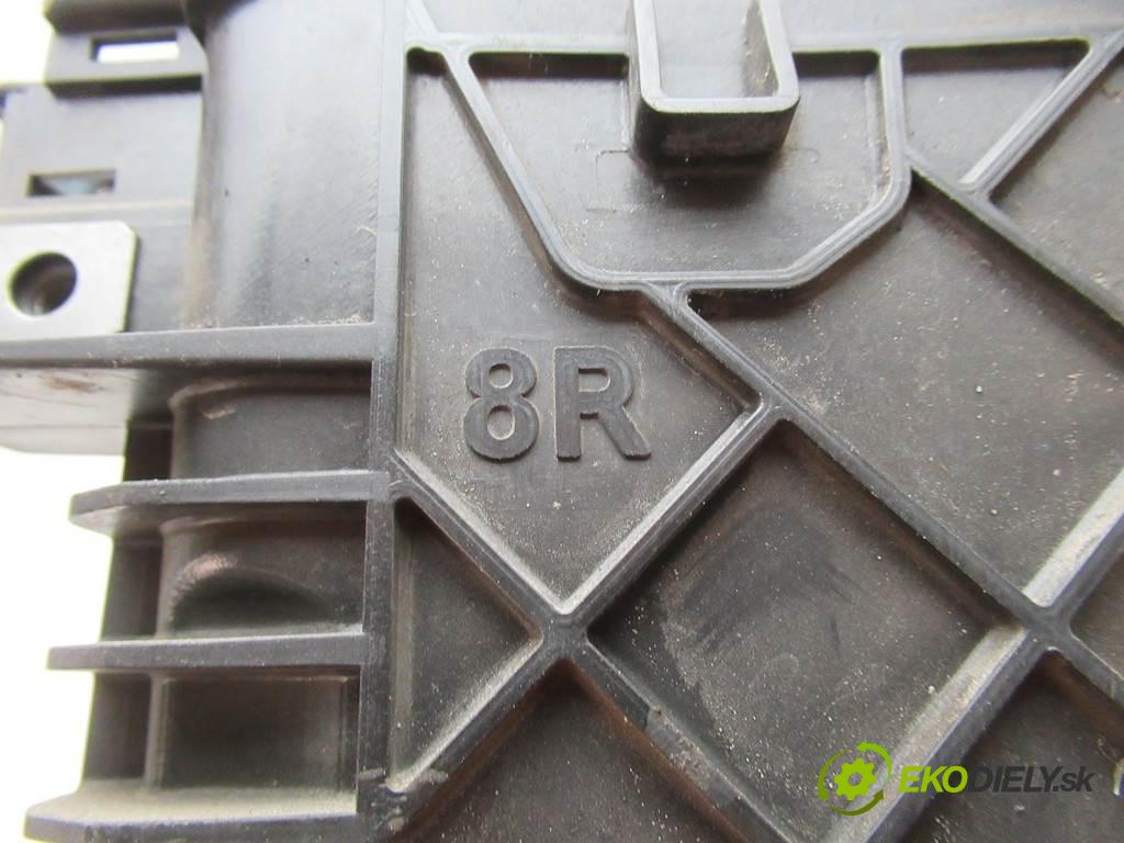 Renault Scenic III    1.6DCI 130KM 07-15  obal akumulátora 244310005R