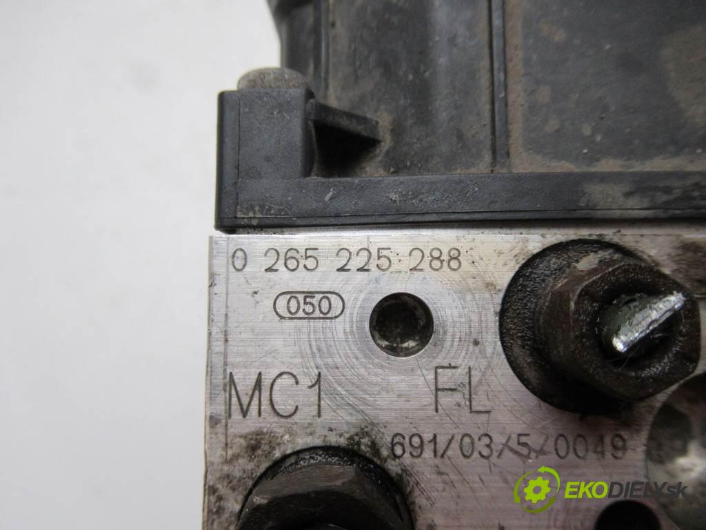 Toyota Corolla E12  2006 81kw HATCHBACK 5D 1.6B 110KM 02-07 1600 Pumpa ABS 44540-02030 (Pumpy ABS)