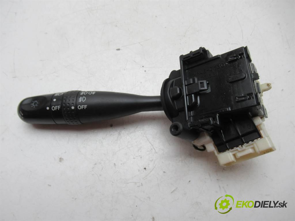 Toyota Corolla E12  2006 81kw HATCHBACK 5D 1.6B 110KM 02-07 1600 Prepínač smeroviek  (Prepínače, spínače, tlačidlá a ovládače kúrenia)