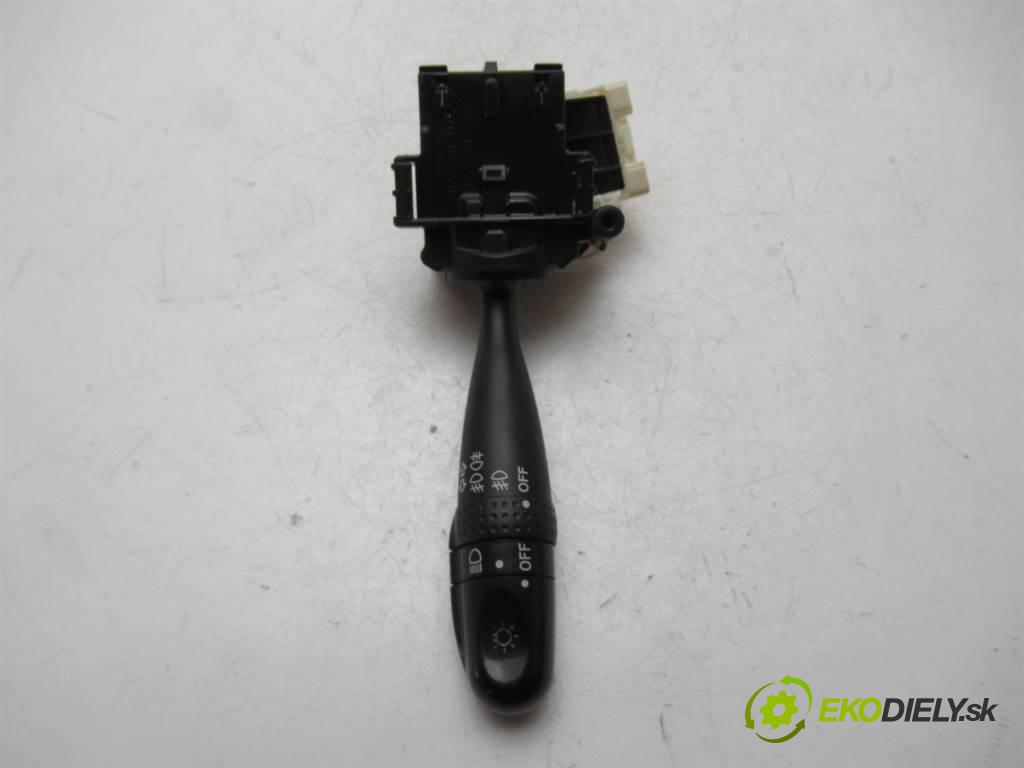 Toyota Corolla E12  2006 81kw HATCHBACK 5D 1.6B 110KM 02-07 1600 Prepínač smeroviek  (Prepínače, spínače, tlačidlá a ovládače kúrenia)