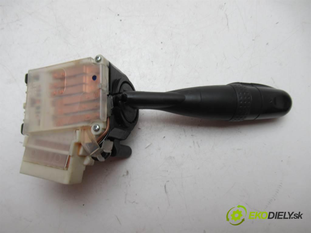 Toyota Corolla E12  2006 81kw HATCHBACK 5D 1.6B 110KM 02-07 1600 Prepínač smeroviek  (Prepínače, spínače, tlačidlá a ovládače kúrenia)