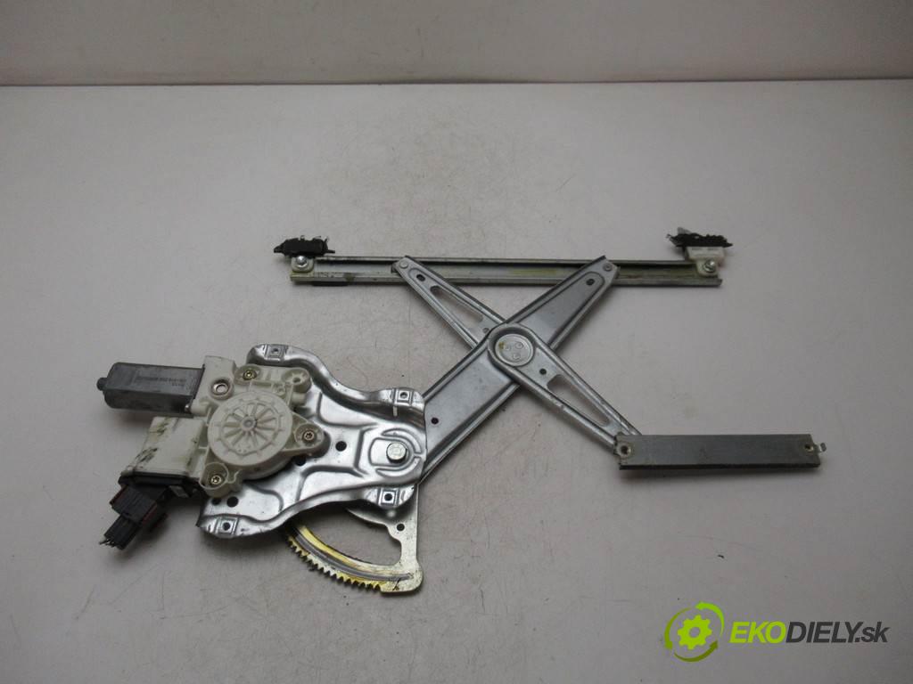 Toyota Corolla E12  2005 71 kW HATCHBACK 5D 1.4VVTI 97KM 02-07 1400 mechanismus okna přední část pravý 69810-02130