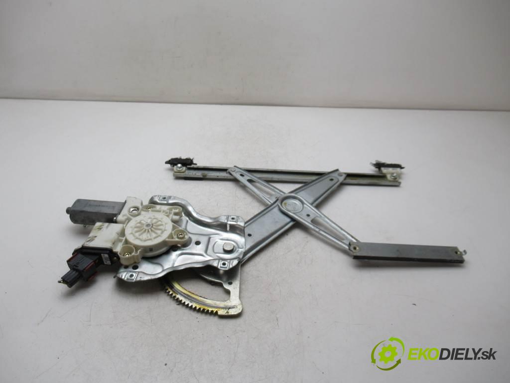 Toyota Corolla E12  2005 71 kW HATCHBACK 5D 1.4VVTI 97KM 02-07 1400 mechanismus okna přední část pravý 69810-02130