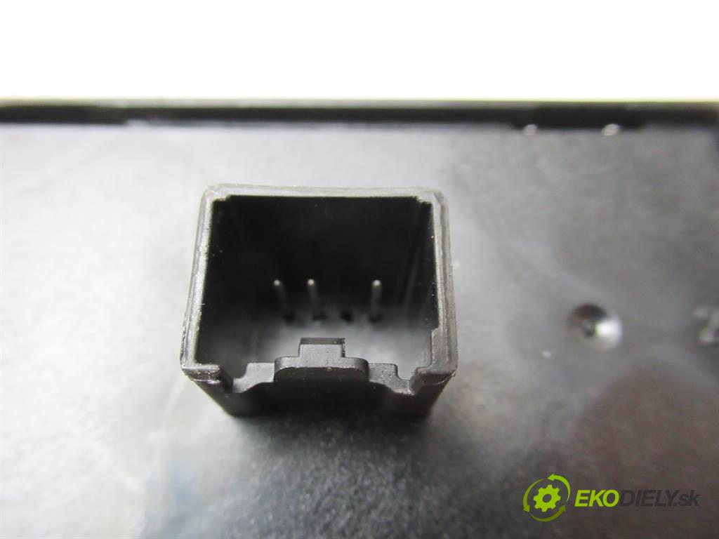 Ford Mondeo Mk4  2008 103 kW KOMBI 5D 2.0TDCI 140KM 07-10 2000 Prepínač okien 7S7T-14A132-BC (Prepínače, spínače, tlačidlá a ovládače kúrenia)