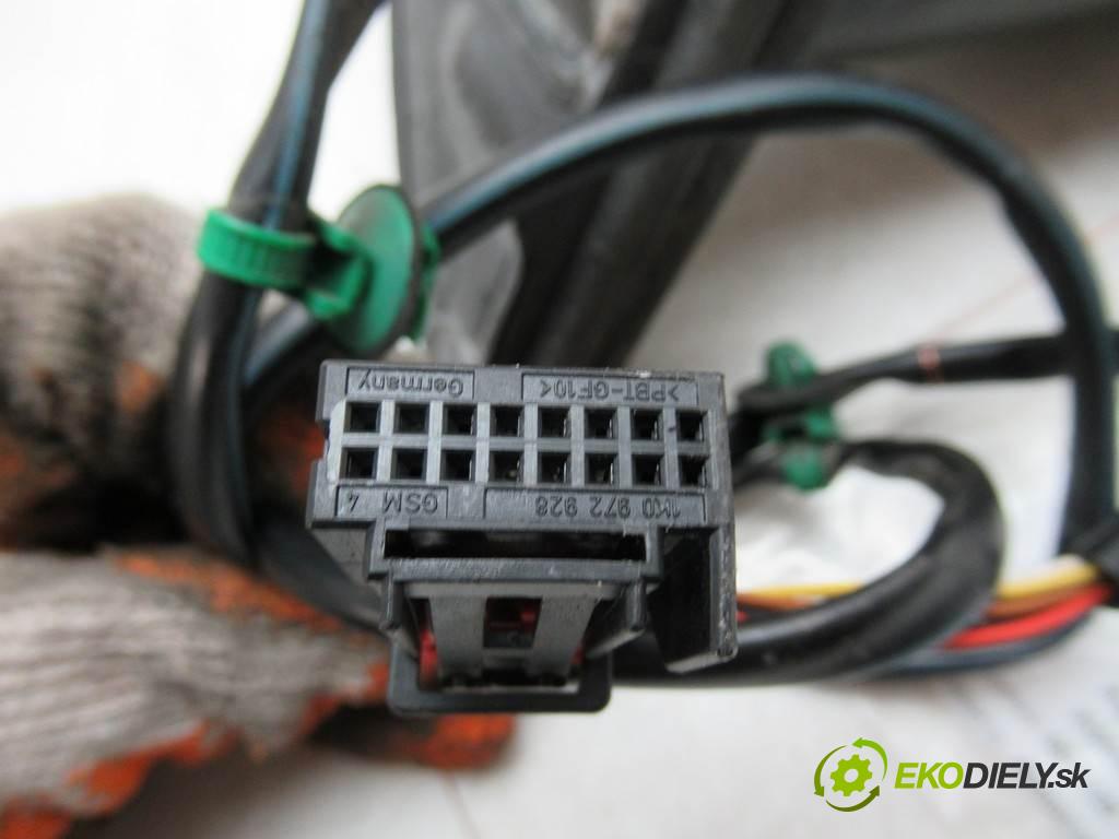 Volkswagen Passat B6  2005 103 kW KOMBI 5D 2.0TDI 140KM 05-10 2000 Spätné zrkadlo pravé  (Ostatné)