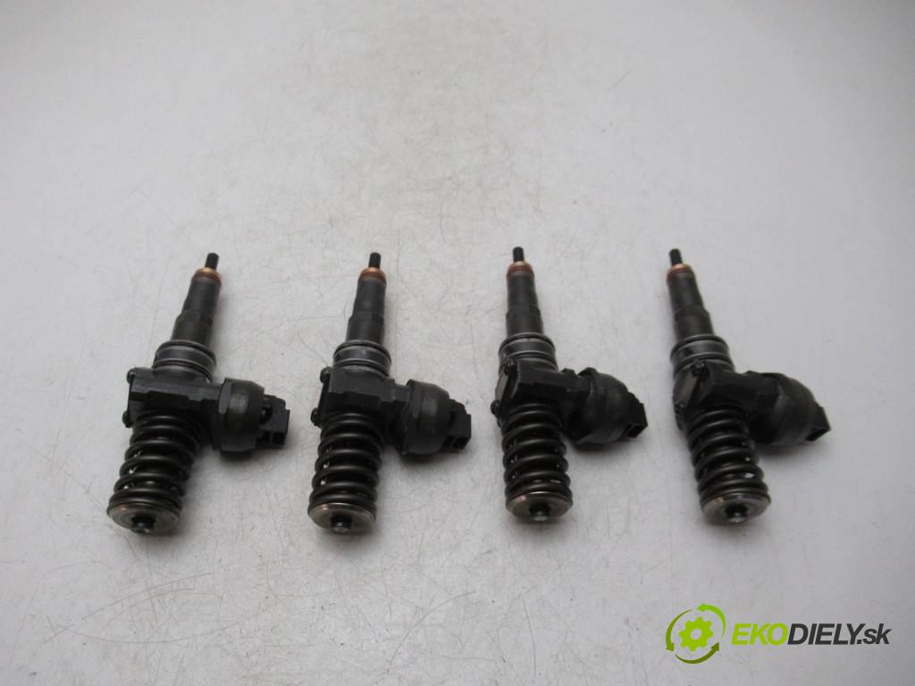 Volkswagen Passat B6  2005 103 kW KOMBI 5D 2.0TDI 140KM 05-10 2000 vstrekovače 038130073BQ (Vstrekovače)