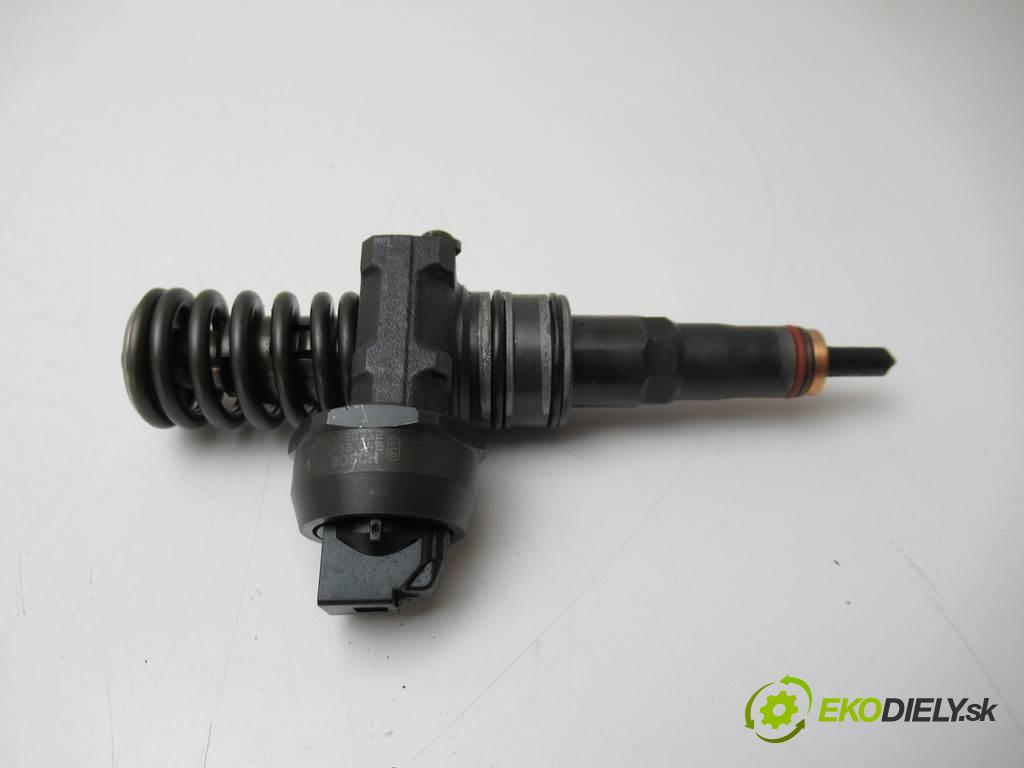 Volkswagen Passat B6  2005 103 kW KOMBI 5D 2.0TDI 140KM 05-10 2000 vstrekovače 038130073BQ (Vstrekovače)