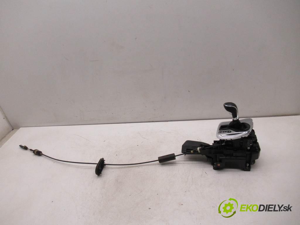 Opel Insignia  2012 143 kW HATCHBACK 5D 2.0CDTI 195KM 08-13 2000 Kulisa - - 20965276 (Rýchlostné páky / kulisy)