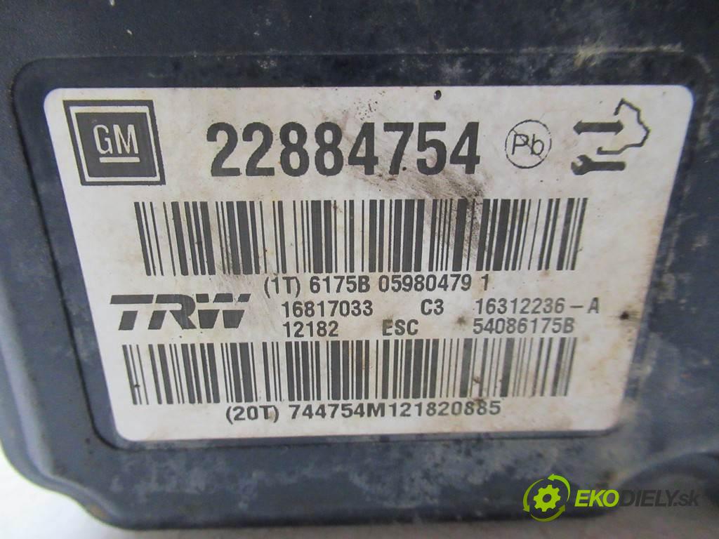 Opel Insignia  2012 143 kW HATCHBACK 5D 2.0CDTI 195KM 08-13 2000 pumpa ABS 22884754 16817033 (Pumpy brzdové)