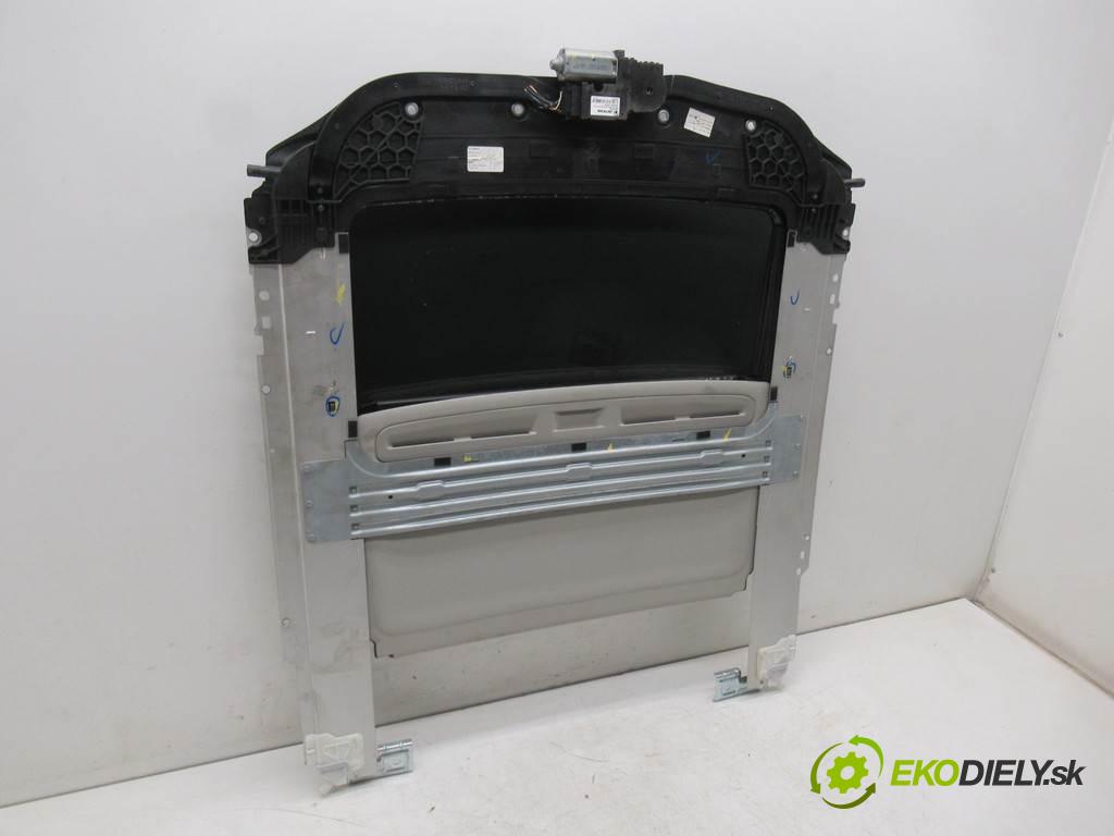 Opel Insignia    HATCHBACK 5D 2.0CDTI 195KM 08-13  strešné okno 13389393 (Sklá karosérie)