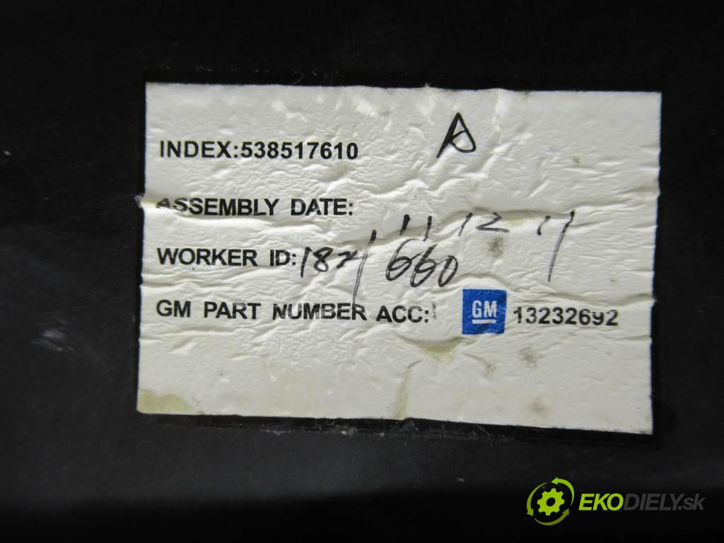 Opel Insignia    HATCHBACK 5D 2.0CDTI 195KM 08-13  strešné okno 13389393 (Sklá karosérie)