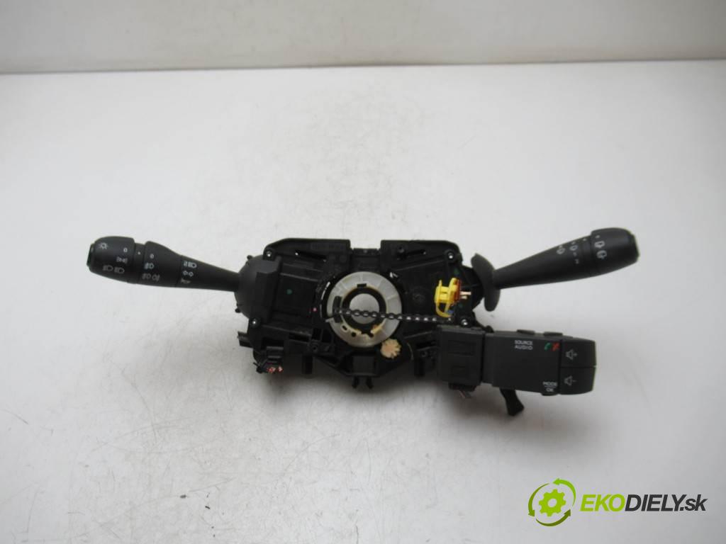 Dacia Logan II  2016 54 kW KOMBI 5D 1.2B 75KM 12- 1200 Prepínač kombinovaný 681722712R (Prepínače, spínače, tlačidlá a ovládače kúrenia)