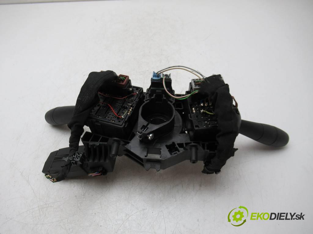 Dacia Logan II  2016 54 kW KOMBI 5D 1.2B 75KM 12- 1200 Prepínač kombinovaný 681722712R (Prepínače, spínače, tlačidlá a ovládače kúrenia)