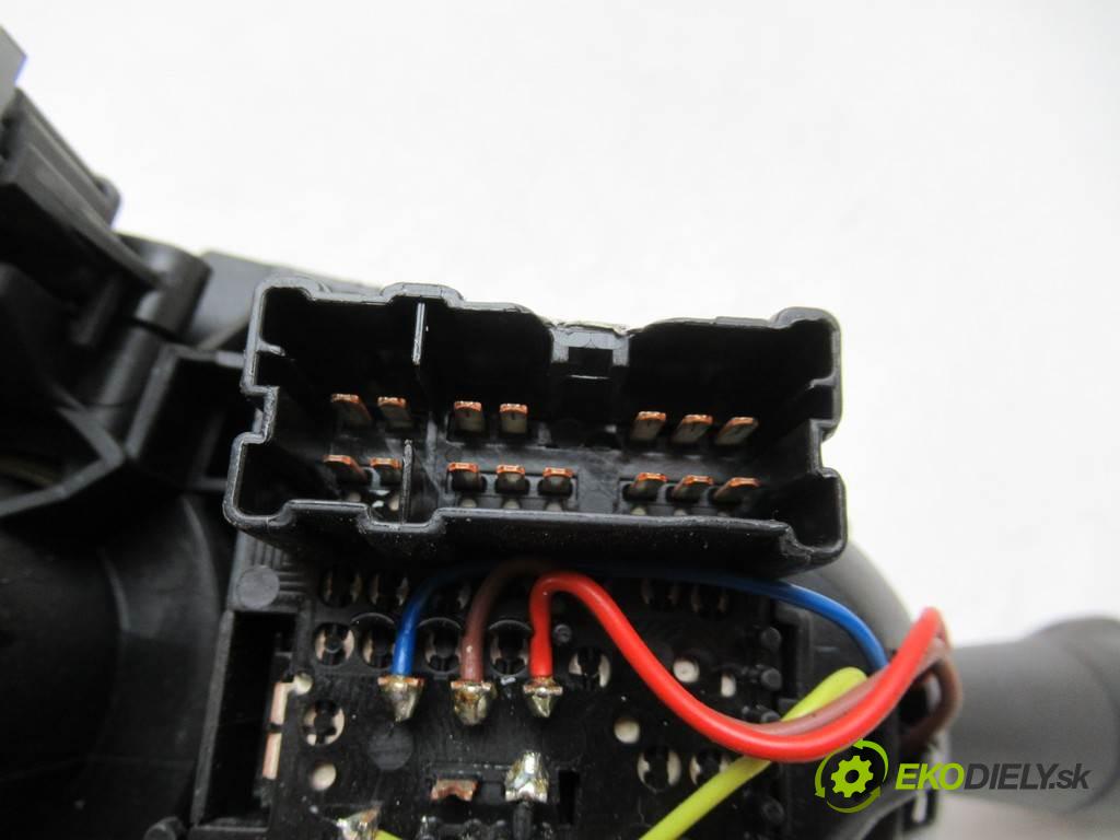 Dacia Logan II  2016 54 kW KOMBI 5D 1.2B 75KM 12- 1200 Prepínač kombinovaný 681722712R (Prepínače, spínače, tlačidlá a ovládače kúrenia)