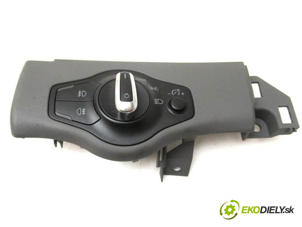 Audi A4 B8  2011 105 kW KOMBI 5D 2.0TDI 143KM 08-15 2000 Spínač svetiel na prístrojovej doske 8K0941531AS (Prepínače, spínače, tlačidlá a ovládače kúrenia)