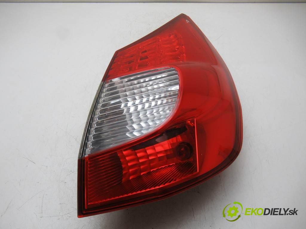 Renault Scenic II FL  2007 82 kW 1.6B 112KM 06-09 1600 světlo zadní část pravá