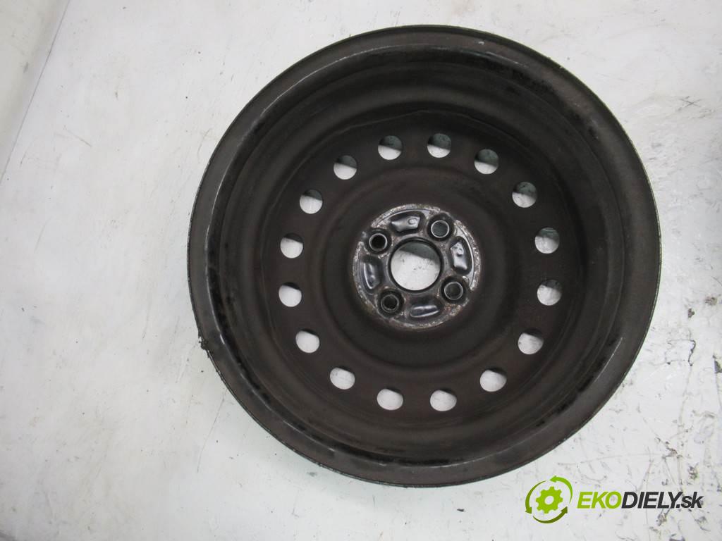 Toyota     15 5,5J 4X100 ET45  disky plechové - 15  (Plechové)