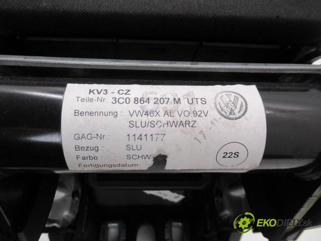 Volkswagen Passat B6  2008 103 kW KOMBI 5D 2.0TDI 140KM 05-10 2000 Tunel stredový  (Stredový tunel / panel)