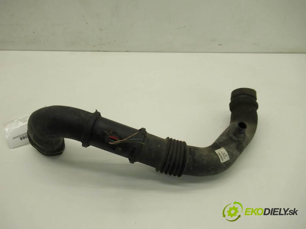 Peugeot Boxer II    2.2HDI 131KM 06-14  Rúra hadice trubka vzduchu 1369007080 (Hadice chlazení vzduchu)