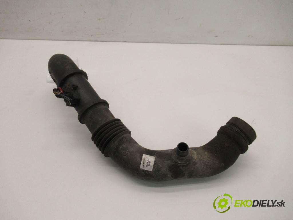 Peugeot Boxer II    2.2HDI 131KM 06-14  Rúra hadice trubka vzduchu 1369007080 (Hadice chlazení vzduchu)