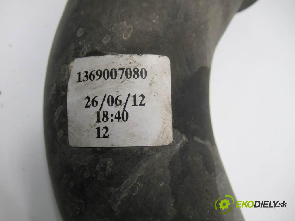 Peugeot Boxer II    2.2HDI 131KM 06-14  Rúra hadice trubka vzduchu 1369007080 (Hadice chlazení vzduchu)