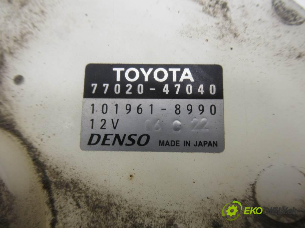 Toyota Prius II  2005 57kw LIFTBACK 5D 1.5 VVTI HYBRID 78KM 03-09 1500 pumpa paliva vnitřní 77020-47040 (Palivové pumpy, čerpadla)