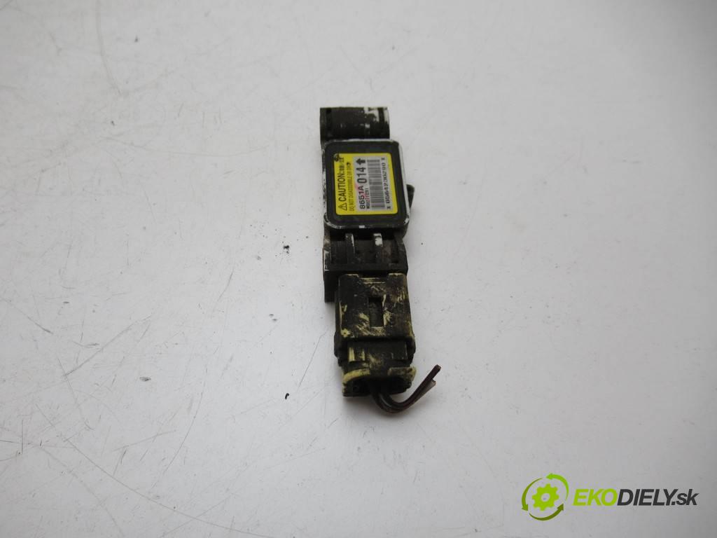 Mitsubishi Grandis    2.0DID 136KM 03-11  Snímač nárazu 8651A014 (Snímače nárazu)