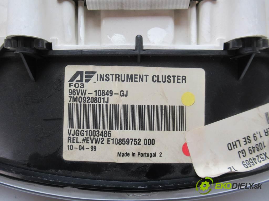 Volkswagen Sharan    1.9TDI  Prístrojovka 7M0920801J (Prístrojové dosky, displeje)