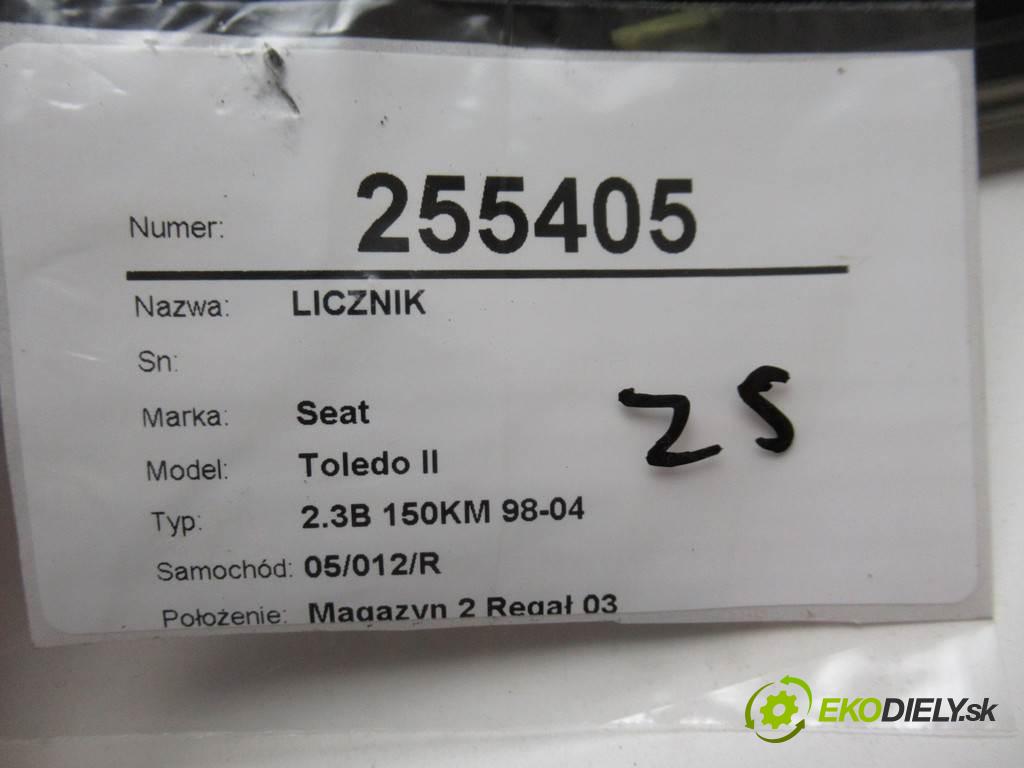 Seat Toledo II  2000  2.3B 150KM 98-04 2300 Prístrojovka 110080013005 (Prístrojové dosky, displeje)