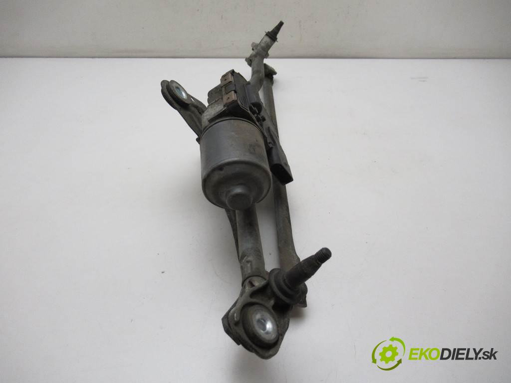 Audi A6 C6  2006 171 kW QUATTRO KOMBI 5D 3.0TDI 233KM 04-08 3000 Mechanizmus stieračov predný 4F1955119B (Motorčeky stieračov predné)