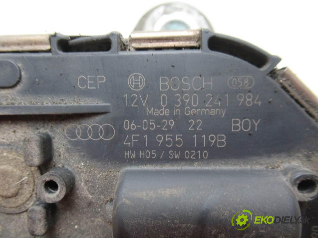 Audi A6 C6  2006 171 kW QUATTRO KOMBI 5D 3.0TDI 233KM 04-08 3000 Mechanizmus stieračov predný 4F1955119B (Motorčeky stieračov predné)