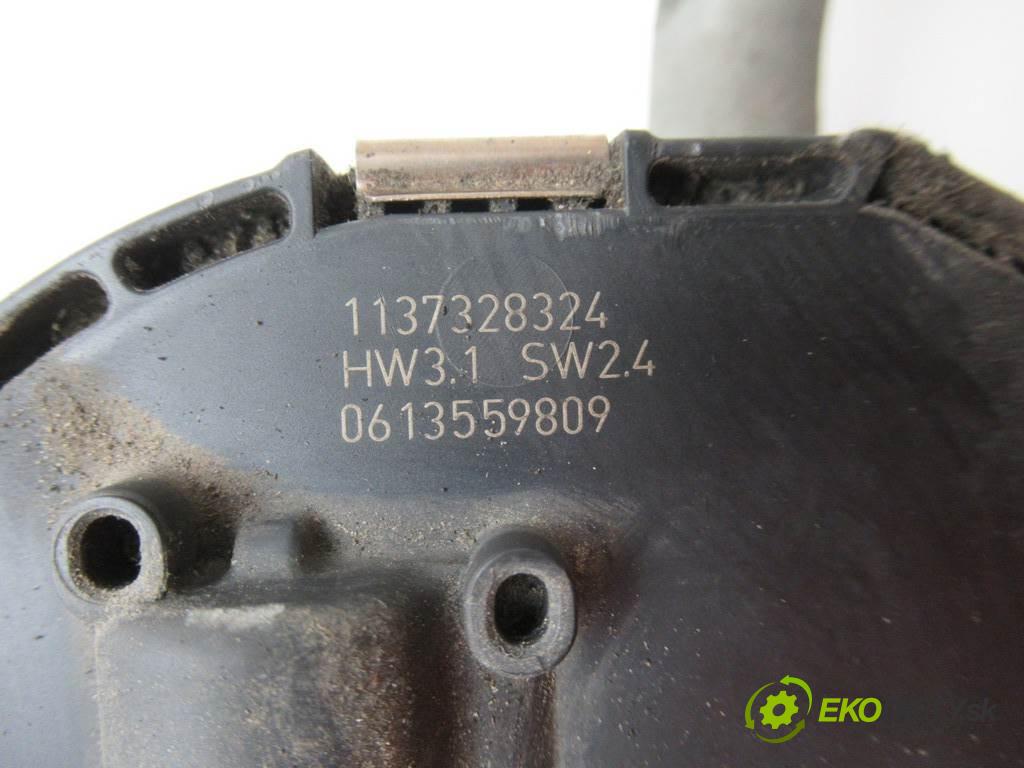 Audi A6 C6  2006 171 kW QUATTRO KOMBI 5D 3.0TDI 233KM 04-08 3000 Mechanizmus stieračov predný 4F1955119B (Motorčeky stieračov predné)