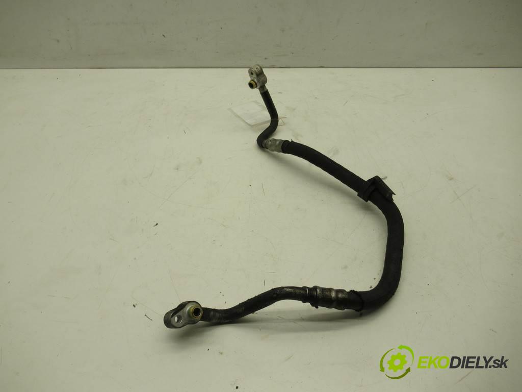 Audi A6 C6    QUATTRO KOMBI 5D 3.0TDI 233KM 04-08  rúrka klimatizácie 4F0260701M (Rúrky klimatizácie)