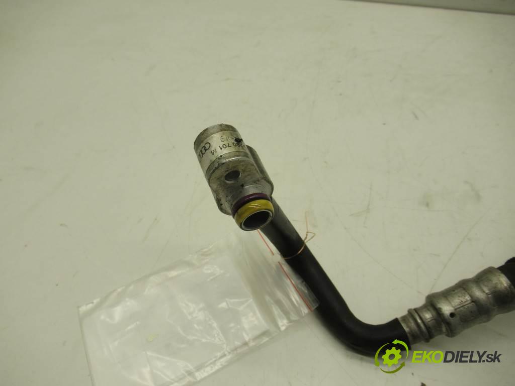 Audi A6 C6    QUATTRO KOMBI 5D 3.0TDI 233KM 04-08  rúrka klimatizácie 4F0260701M (Rúrky klimatizácie)