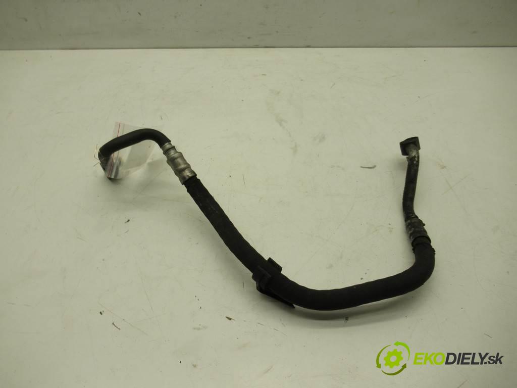 Audi A6 C6    QUATTRO KOMBI 5D 3.0TDI 233KM 04-08  rúrka klimatizácie 4F0260701M (Rúrky klimatizácie)