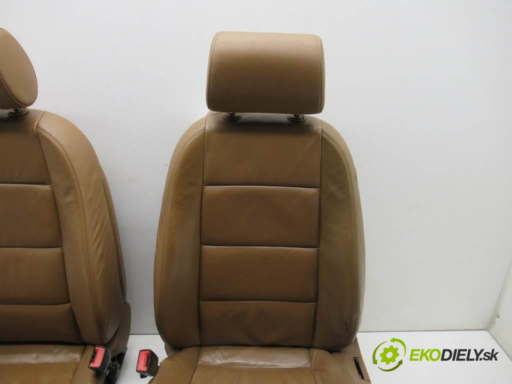 Audi A6 C6    QUATTRO KOMBI 5D 3.0TDI 233KM 04-08  Sedadlá, sedačky Sedadlo bočné interiér -