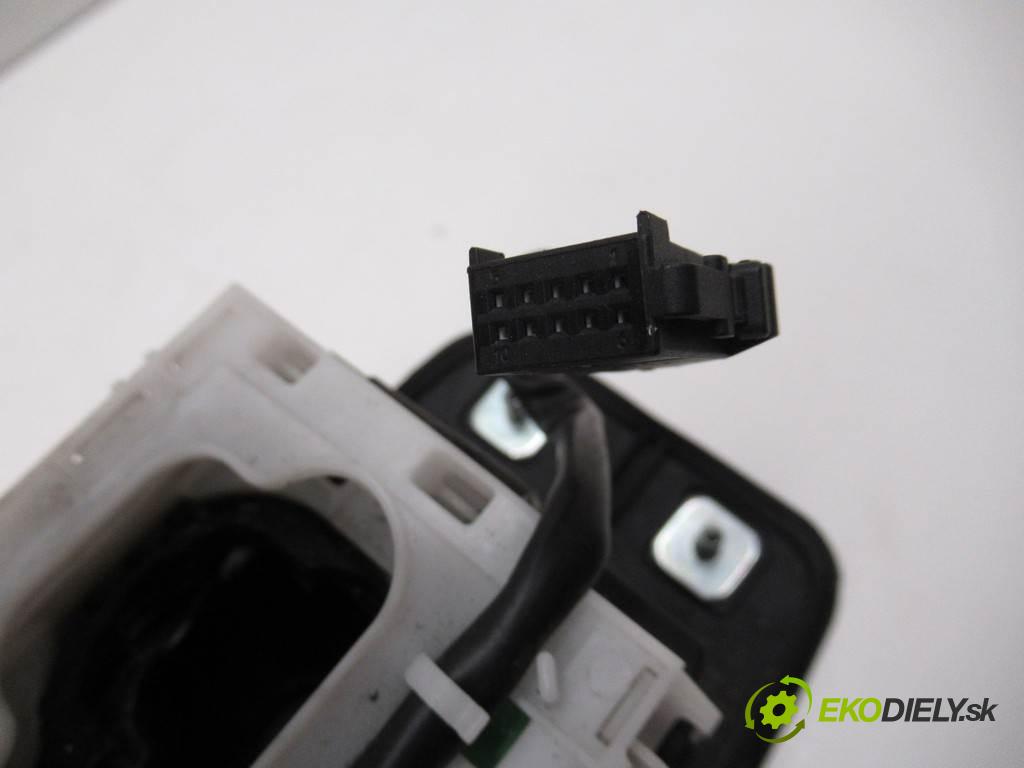 Audi A6 C6    QUATTRO KOMBI 5D 3.0TDI 233KM 04-08  Kulisa - - 4F1713041T (Rýchlostné páky / kulisy)