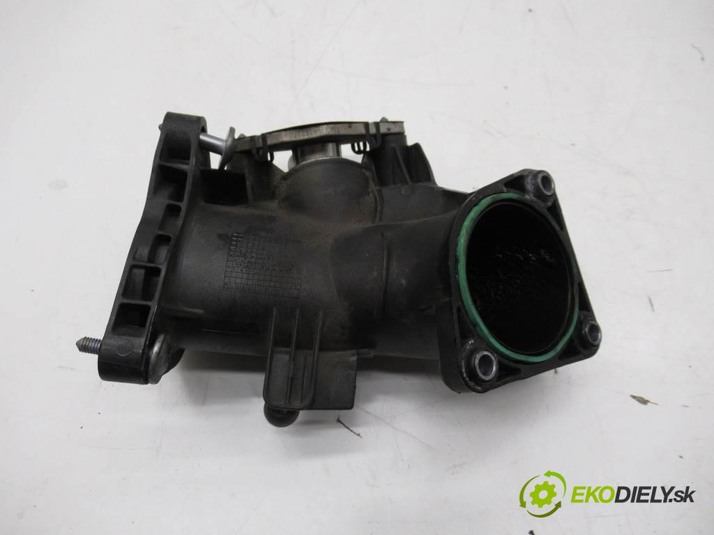 BMW 3 F30    SEDAN 4D 2.0D 184KM 11-19  Rúra hadica Rúrka vzduchu 7810765 7807991 (Hadice chladenia vzduchu)