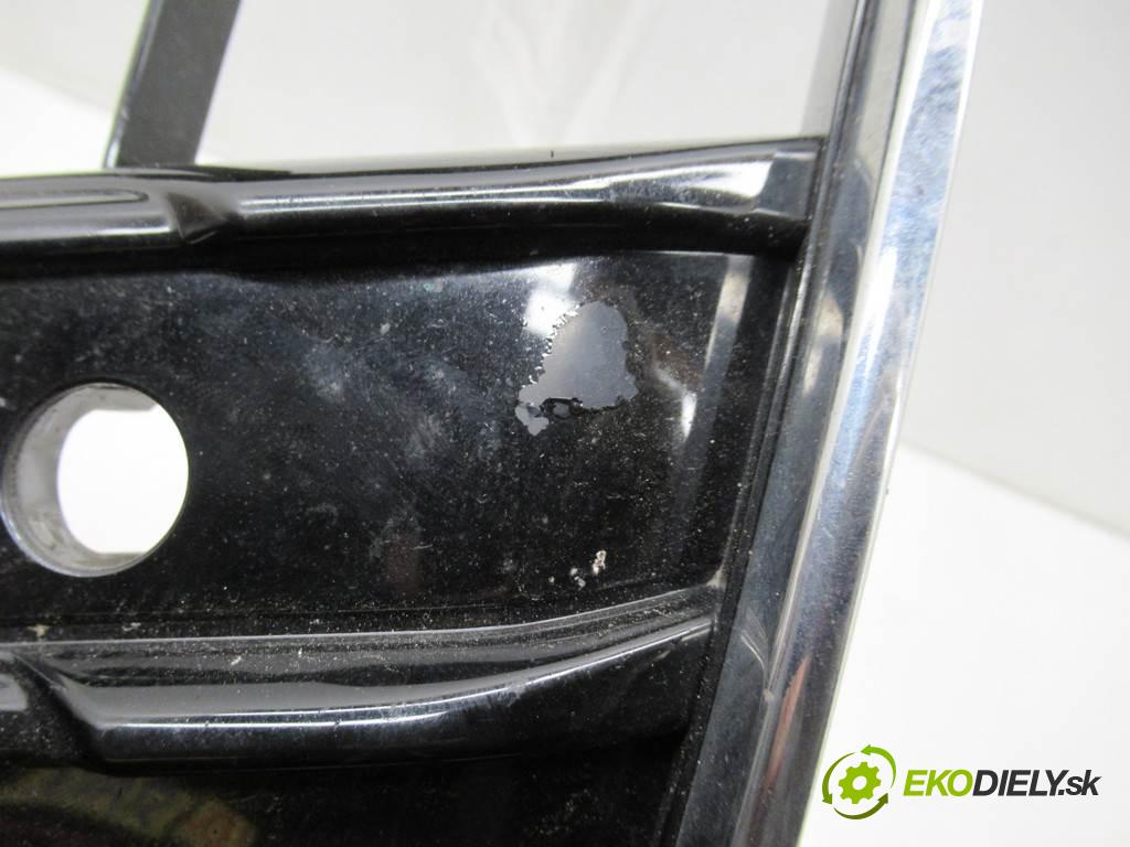 Audi A5 8T LIFT  2015 165 kW SEDAN 4D 2.0TFSI 224KM 11-16 2000 mřížka maska 8T0853651G (Mřížky (masky) chladičů)