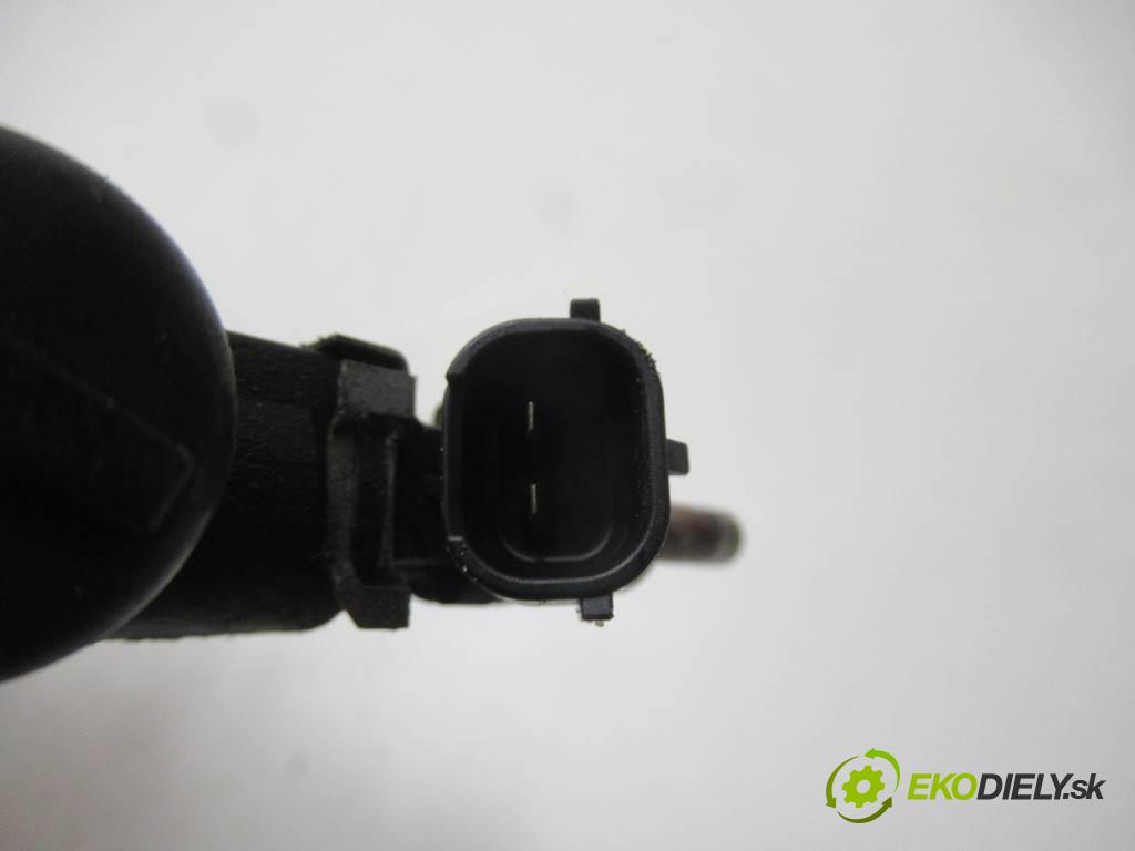 Audi A5 8T LIFT  2015 165 kW SEDAN 4D 2.0TFSI 224KM 11-16 2000 Lišta vstrekovacia Vstrekovacie ventily 06L971627A (Vstrekovacie lišty)