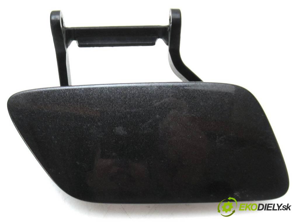 Audi A5 8T LIFT    SEDAN 4D 2.0TFSI 224KM 11-16  Kryt ostrekovača pravá 8T0955636A