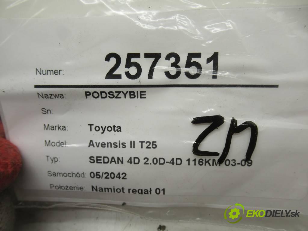 Toyota Avensis II T25  2004  SEDAN 4D 2.0D-4D 116KM 03-09 2000 Torpédo, plast pod čelné okno  (Torpéda)